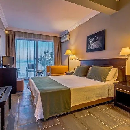 Cunda Hotel 3*